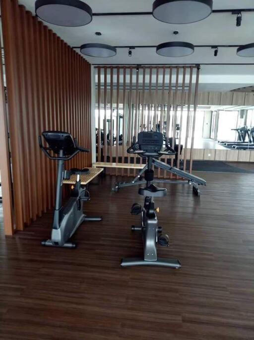 Ss Condostay Residensi Lili, Nilai Nearby Klia, Usim - Infinity Pool, Wifi, Smart Tv Exterior foto